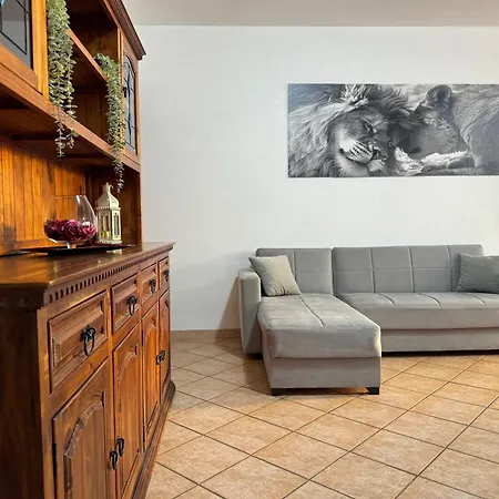 Lägenhet Airport 5 - Free Wifi - Parking - Ac Fiumicino