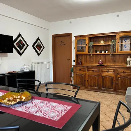 Lägenhet Airport 5 - Free Wifi - Parking - Ac